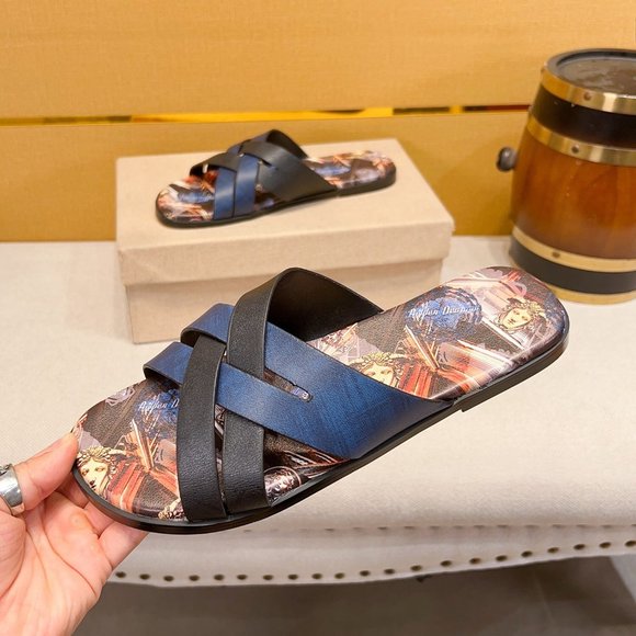 Versace 2023 official website new casual fashion slippers main image 5